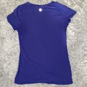 Lululemon tee